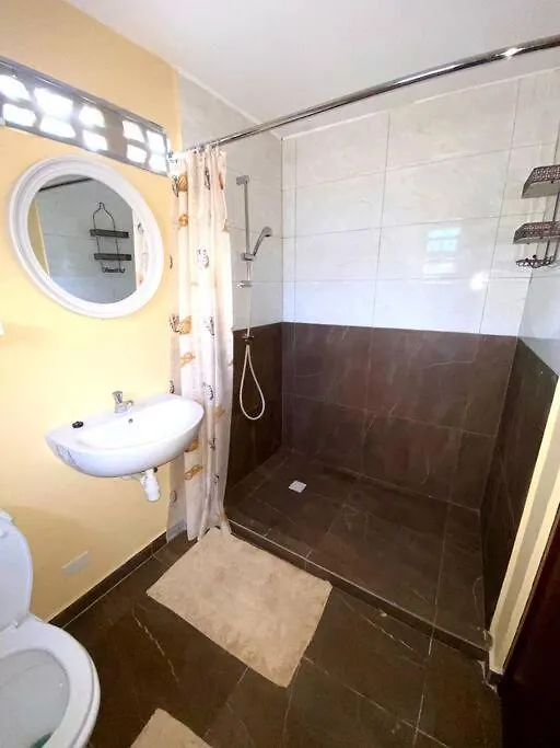 Cheerful 2-Bedroom Home With Patio Near City Center Willemstad